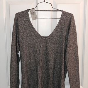 Nwt H.I.P. Grey long sleeve open back shirt medium